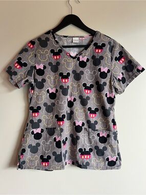 Disney Mickey Minnie Mouse Print Scrub Top Gray Short Sleeve Women’s Uniform S/M